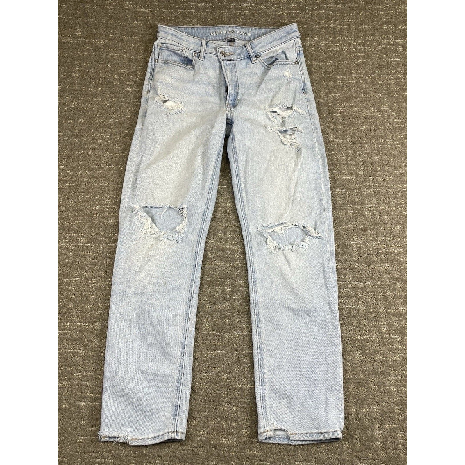 American Eagle Jeans Womens 6 Blue Light Wash Highest Rise Mom Jeans Distressed